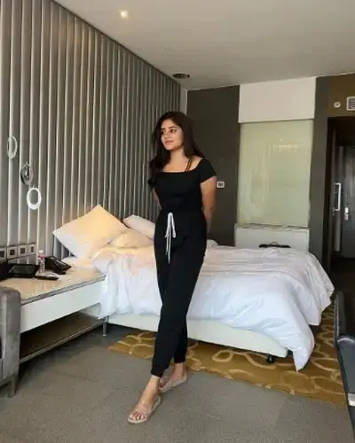 Call Girls Charkhari Cash On Delivery